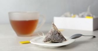 Mehr Nachhaltigkeit mit biologisch abbaubaren Pyramidenteebeutel! | apomio Gesundheitsblog