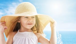 Die Sonne genießen - die Haut schützen | apomio Gesundheitsblog