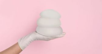 Breast Implant Illness (BII): Können Brustimplantate krank machen? | apomio Gesundheitsblog