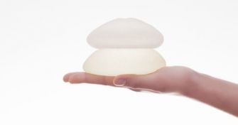 Brustimplantate: Formen, Material und Haltbarkeit | apomio Gesundheitsblog