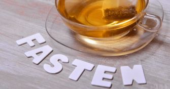 Heilfasten: Durch Verzicht zu mehr Gesundheit und Wohlbefinden? | apomio Gesundheitsblog