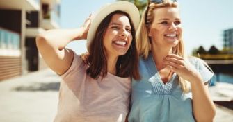 Sommerzeit – Stresszeit für Haut- und Haar | apomio Gesundheitsblog