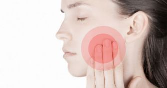 Aphthen: Schleimhautschäden im Mund | apomio Gesundheitsblog