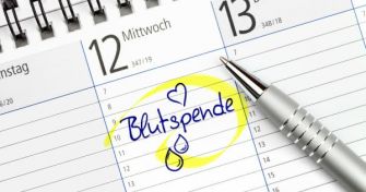 Blut- und Plasmaspenden: Sicherheitsvorschriften, Ablauf und was mit der Spende passiert | apomio Gesundheitsblog