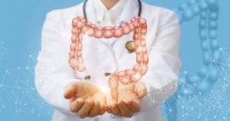 Darmspülung: Wann ist eine Darmreinigung wirklich notwendig? | apomio Gesundheitsblog