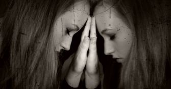 Einsamkeit überwinden - Was tun wenn man sich einsam fühlt? | apomio Gesundheitsblog