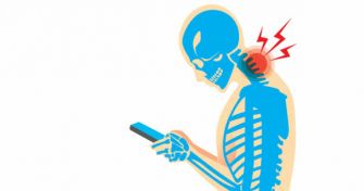 So schlecht sind Handy, Laptop und Co. für unseren Körper | apomio Gesundheitsblog