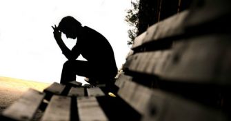 Das Tourette-Syndrom: Leben mit den Tics | apomio Gesundheitsblog