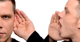 Wenn einer der 5 Sinne nachlässt: Die Hörbeeinträchtigung | apomio Gesundheitsblog