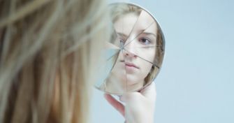 Stimmen im Kopf: Was passiert bei Schizophrenie? | apomio Gesundheitsblog