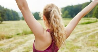 Serotonin: Die Wirkung des Wohfühlhormons | apomio Gesundheitsblog